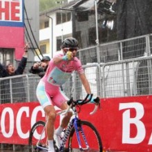 Nibali show: vince la crono e rafforza il primato!
