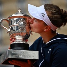 Roland Garros – Barbora Krejcikova laureata Regina di Parigi