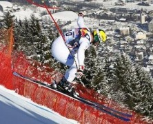 Kitzbuehel: Paris vince la discesa e vola nella storia!