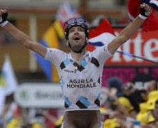 Riblon trionfa sull’Alpe d’Huez, Froome fatica!