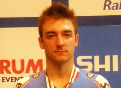 Elia Viviani pista