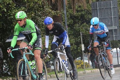 ciclismo gruppo acqua