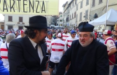 sindaco La Ferla e Don Marco L'Intrepida 2014