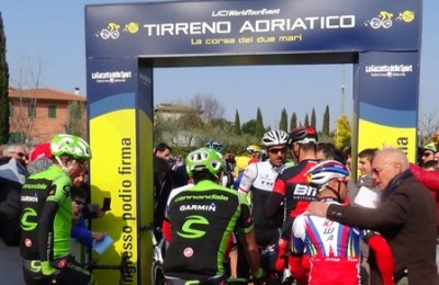 Tirreno-Adriatico, partenza da Indicatore