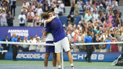 Darren Carroll-USTA abbraccio